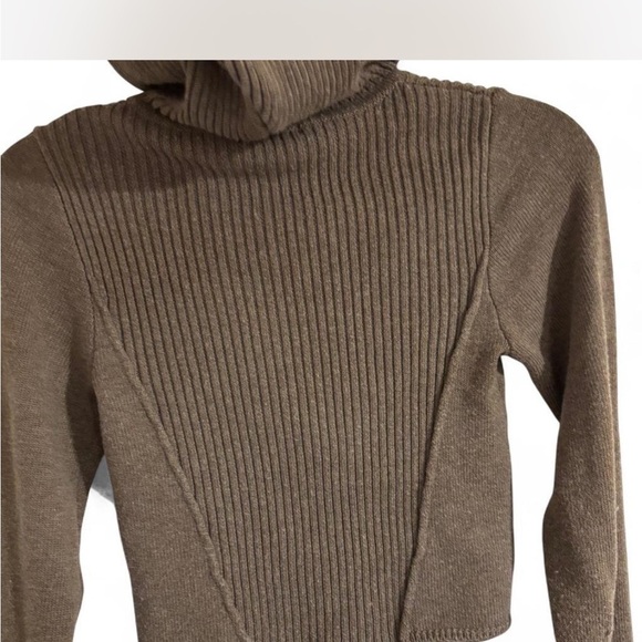 Forever 21 Brown Ribbed Zip-Up Sweater - Picture 3 of 4